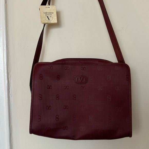 Vintage Valentino Burgundy Bag - Picture 1 of 9